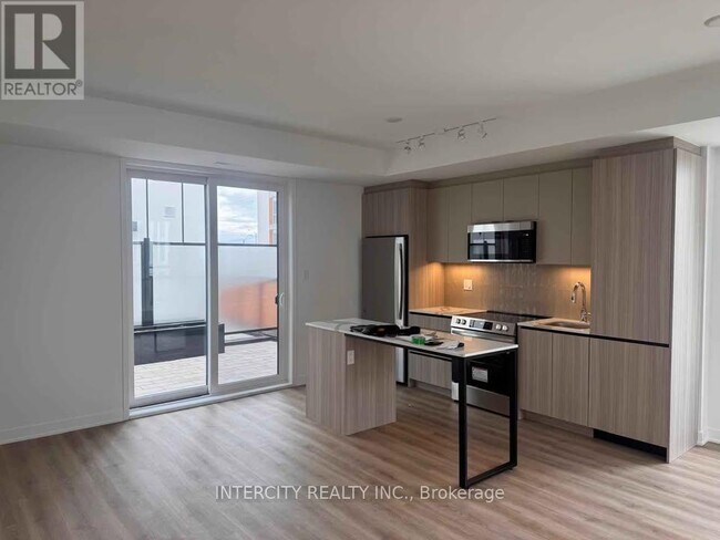 Photo du bâtiment - 42 All Nations Dr