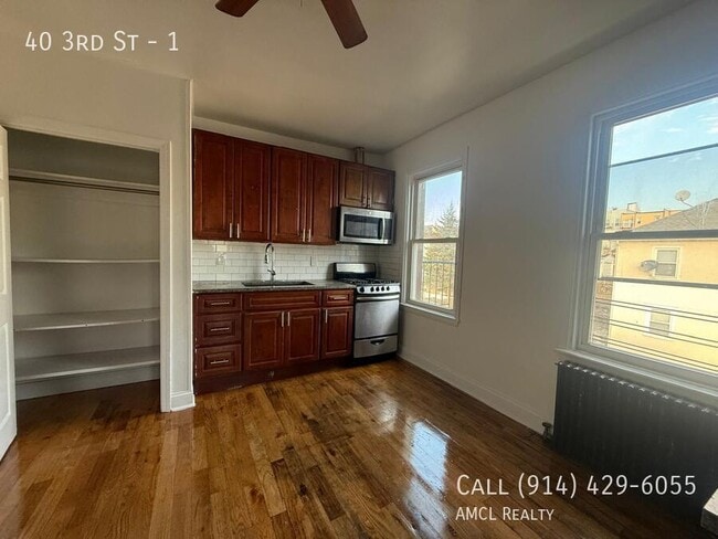 Foto del edificio - 40 3rd St