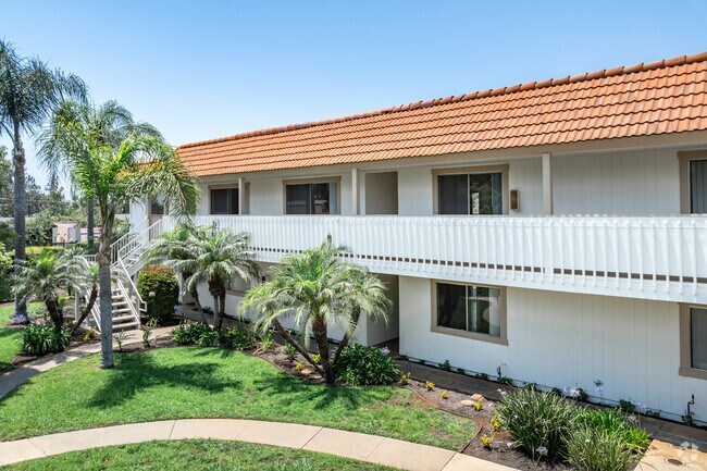 Experimente la vida escondida en Sunset Drive Apartments - Sunset Drive Apartments