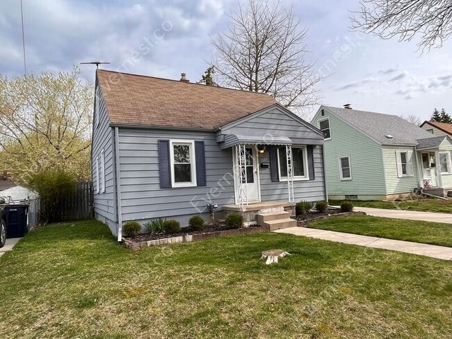 Building Photo - 1525 Whitcomb Ave