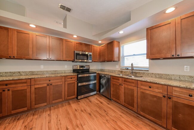 Foto del edificio - 12914 Astorwood Pl