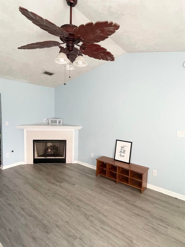 Building Photo - 4112 Mission Trace Blvd