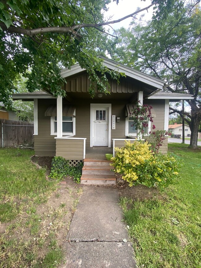 Building Photo - Non-Refundable & Security Deposit Total: $...