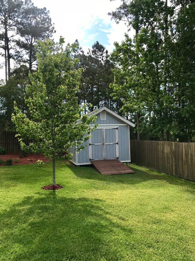 Foto del edificio - 27094 Stratford Glen Dr