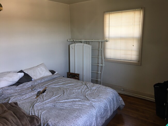 Bedroom 2 - 1511 Derby St