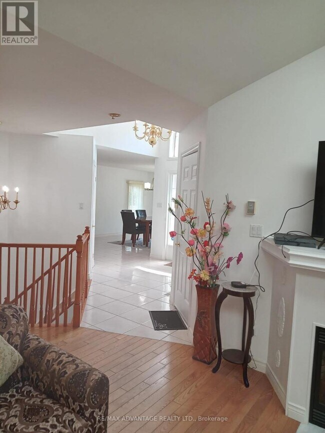 Building Photo - 42 Stonehenge Rd