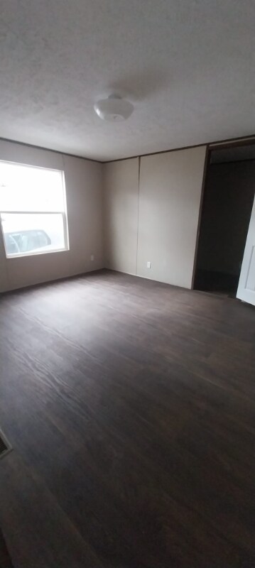 Foto del edificio - 1075 Sweeten Creek Rd