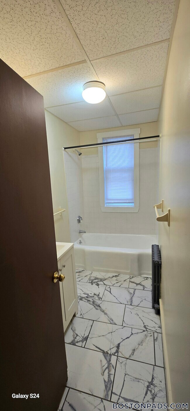 Foto del edificio - 125 Capen St