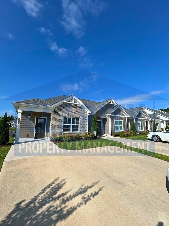 Foto del edificio - Modern two bedroom townhome!
