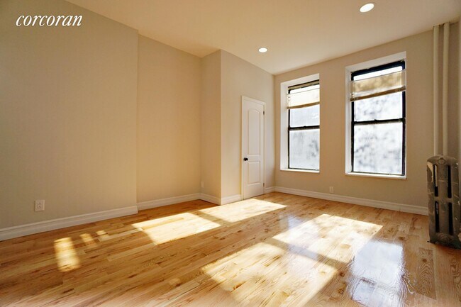 Building Photo - 143 Halsey St