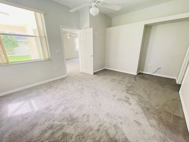 Building Photo - The Oaks-Pool Home-1738 Golfview Dr Kissimmee FL 34746