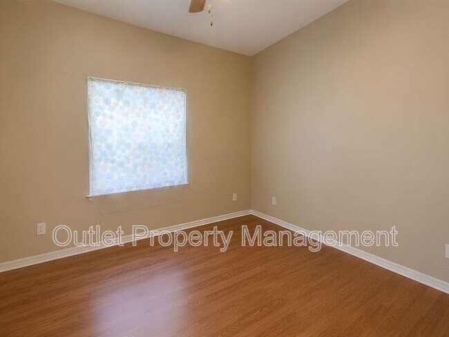Building Photo - 6071 Westgate Dr