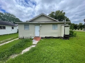 Building Photo - 2010 13th St