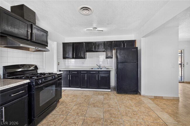 Foto del edificio - 3421 Lillis Cir