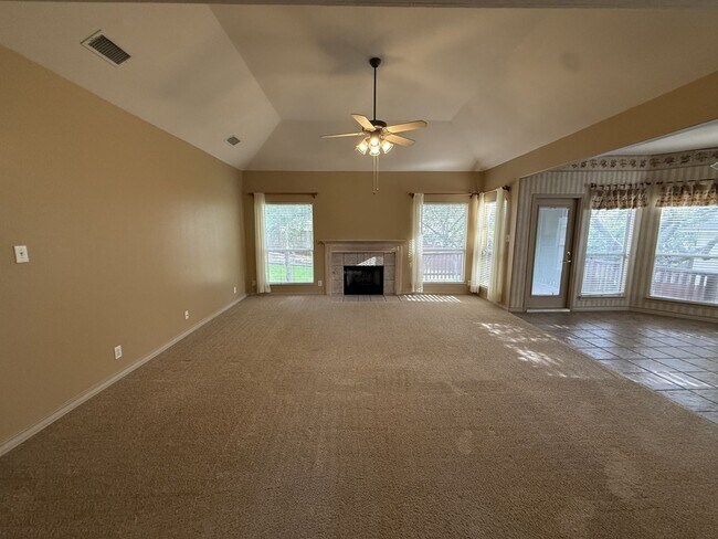 Foto del edificio - 18123 Brookwood Forest