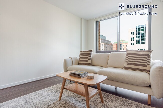 Foto del edificio - 3444 Fairfax Dr