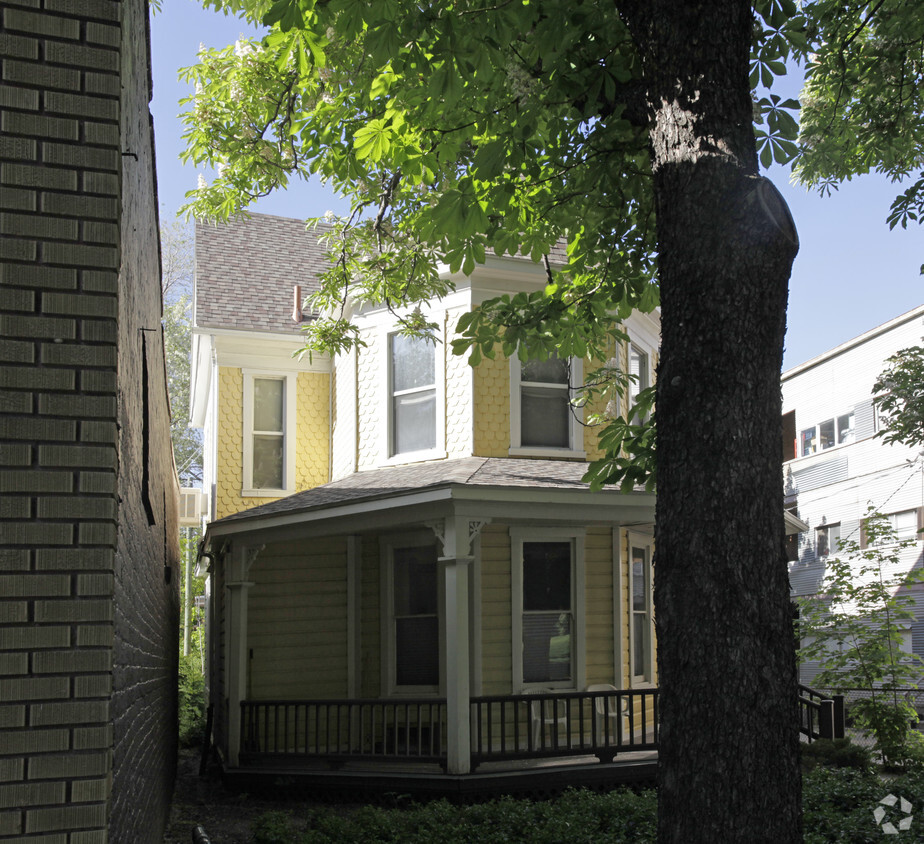 Building Photo - 810 E 100 S