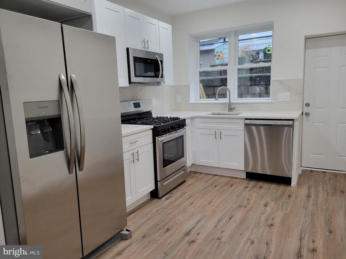 917 Tree St, Philadelphia, PA 19148 Townhome Rentals in Philadelphia PA