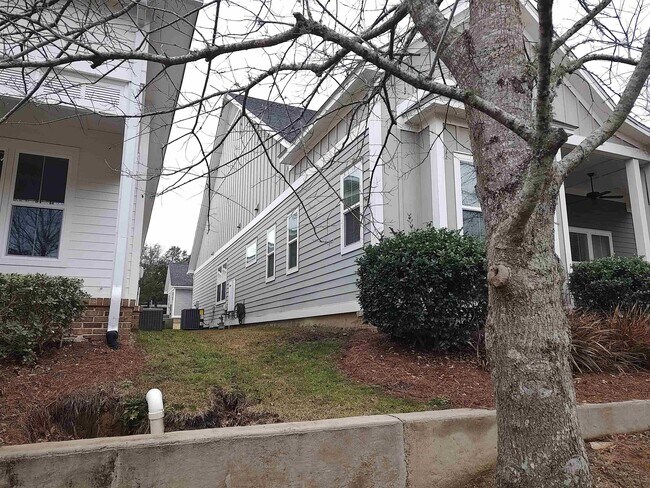 Foto del edificio - 3549 Esplanade Way