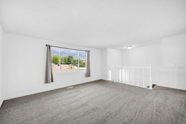 Building Photo - Spacious 4-Bedroom Layton Home with Finished Basement and 2-Car Garage