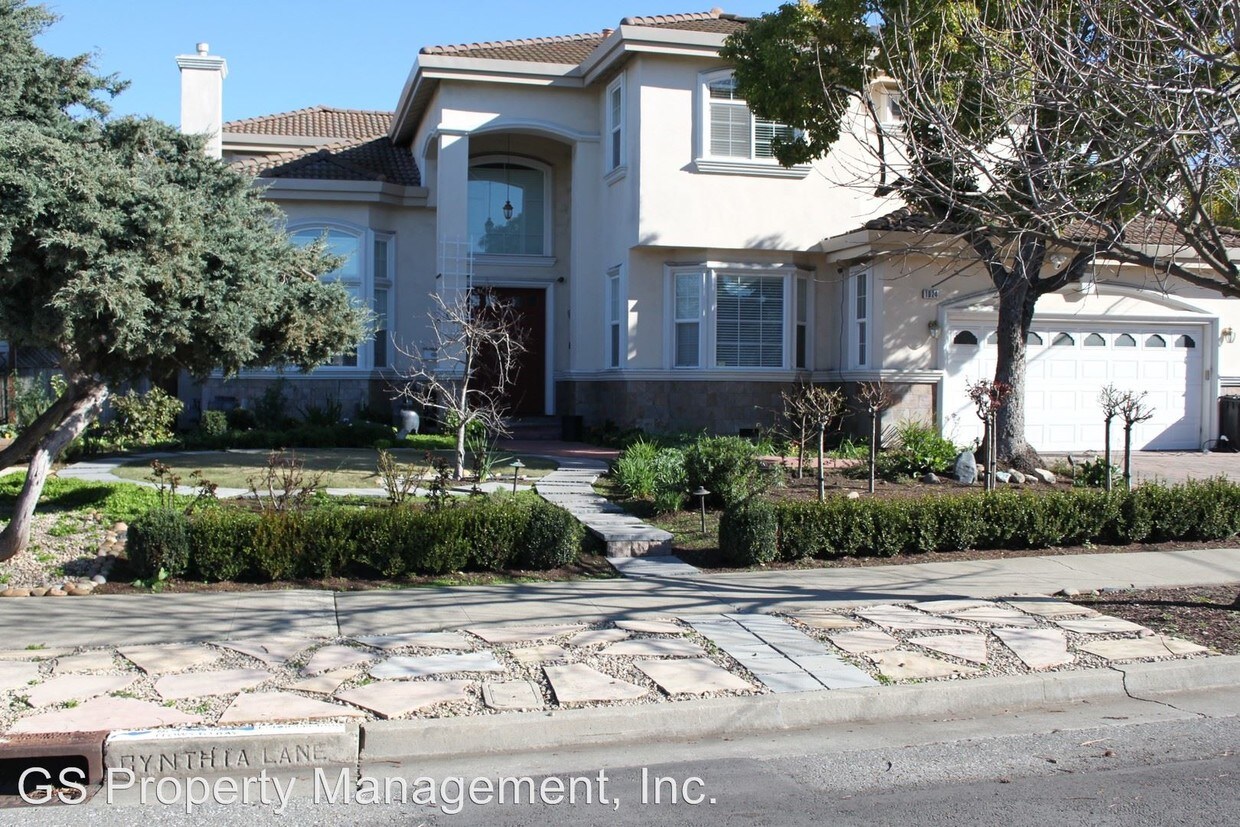 Foto principal - 6 br, 4 bath House - 1024 Cynthia Lane