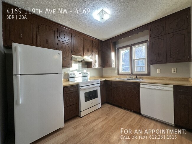 Foto del edificio - 4169 119th Ave NW