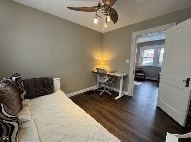 Foto del edificio - 6186 Evanston Ave