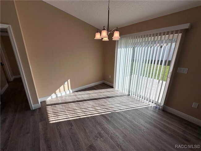 Building Photo - 8525 N Bolder Dr