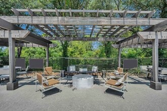 Building Photo - Ridgeview