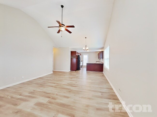 Foto del edificio - 1037 Dwight Eisenhower Way