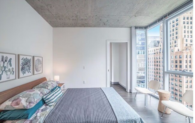 Foto del edificio - 200 W Washington St