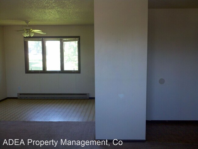 Building Photo - 2405 Arcadia Dr