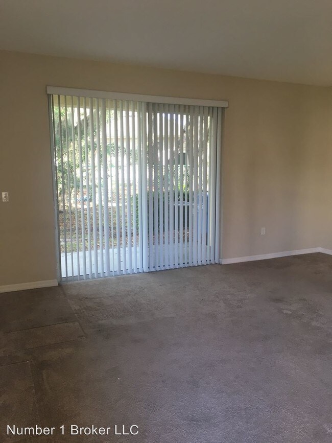 Building Photo - 10337 Regent Square Dr