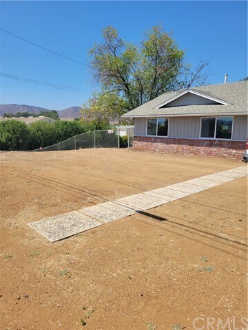 Foto del edificio - 41851 Kalmia St