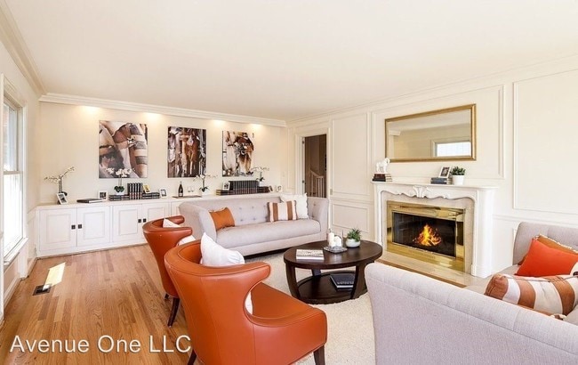 Building Photo - 2 br, 2 bath House - 1526 Magnolia Blvd. West