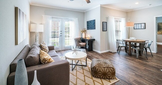 Building Photo - Hawthorne Ridge