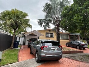 Building Photo - 9470 SW 79th St