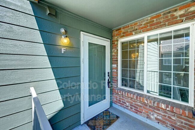 Foto del edificio - 866 S Reed Ct