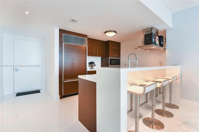 Foto del edificio - 495 Brickell Ave