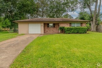 Building Photo - 8775 Greenridge Ln