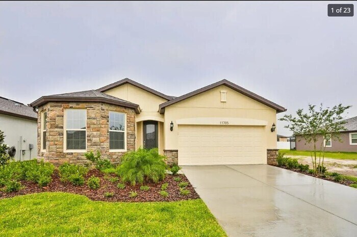Foto principal - LIKE NEW Home For Rent in South Fork!