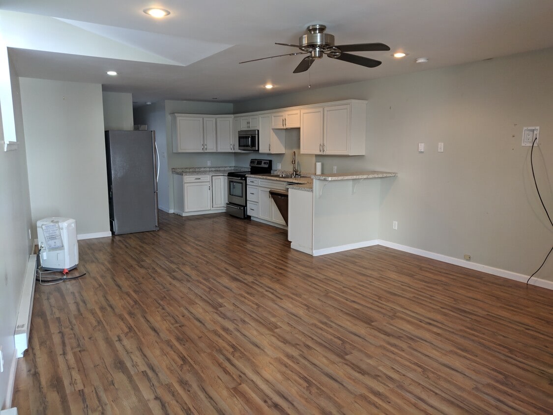 55 E Columbus Ave Unit A, Pittston, PA 18640 Apartments in Pittston