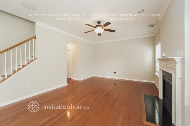 Foto del edificio - 3415 Crutchfield Pl