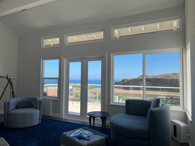 Building Photo - 75 Palm Beach Ct