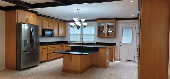 Foto del edificio - 12812 Bluet Ln