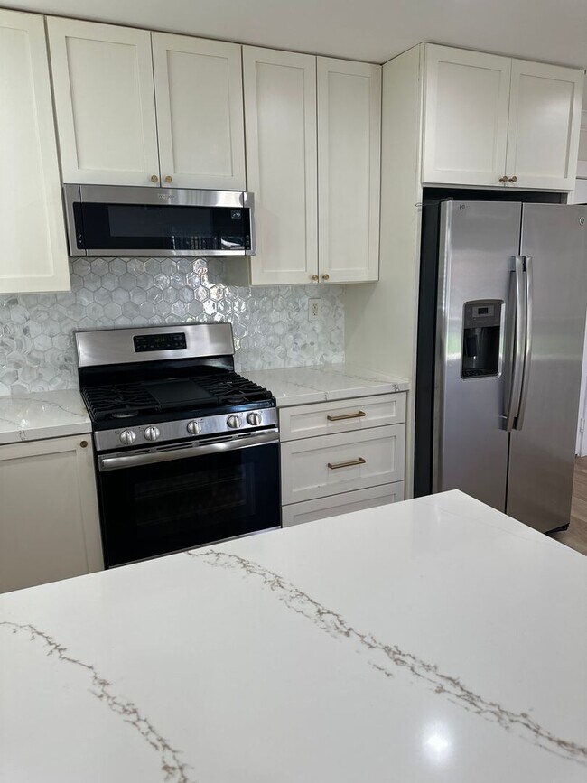 Foto del edificio - Renovated House for Rent