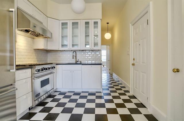 Cocina moderna - 929 Garden St