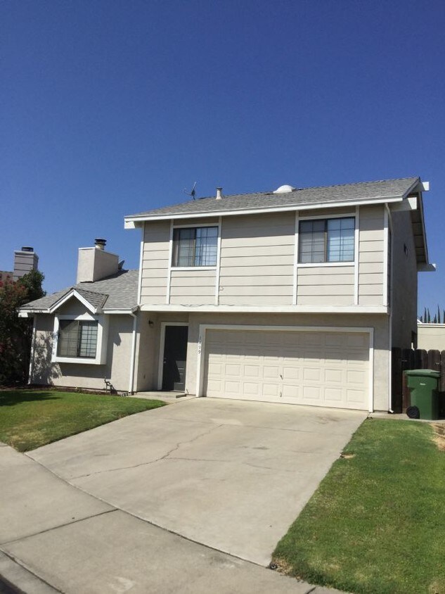 Foto principal - House For Rent in Turlock
