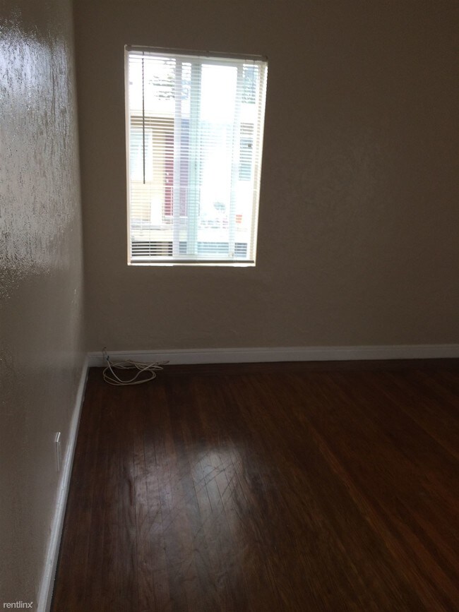 Building Photo - 1504 Stafford St
