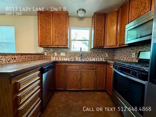 Building Photo - 8013 Lazy Ln